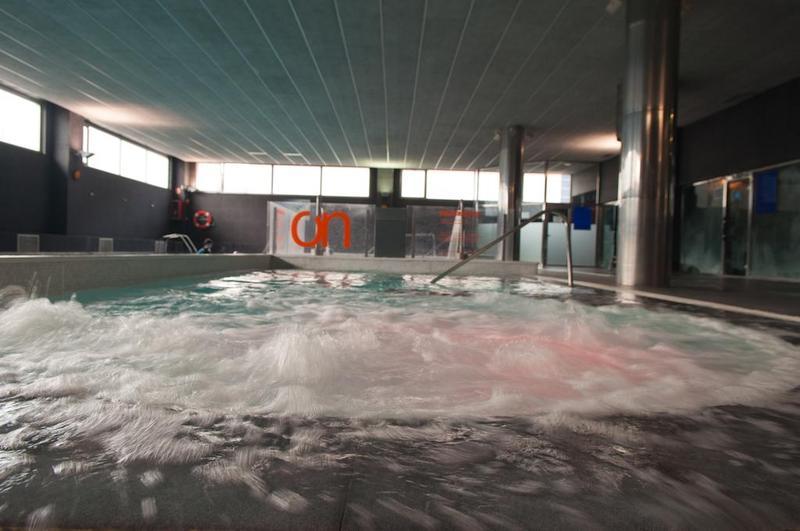 Holiday Inn Express Pamplona By Ihg Mutilva Baja Exterior foto