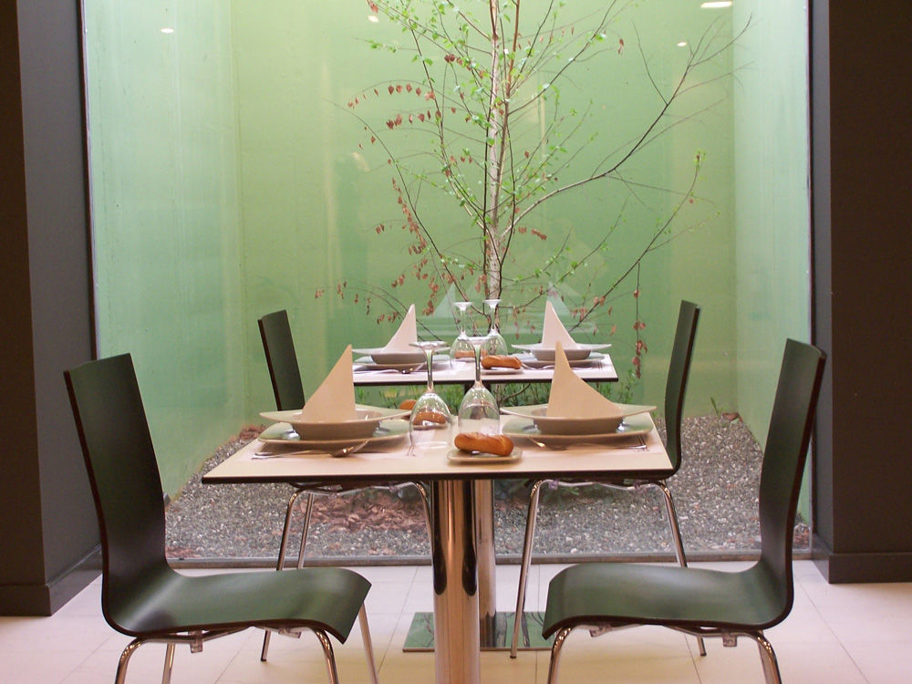 Holiday Inn Express Pamplona By Ihg Mutilva Baja Restaurant foto
